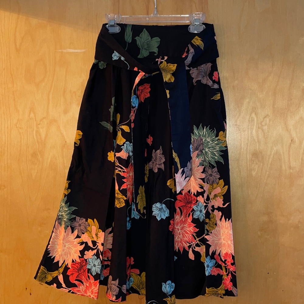 Zara floral skirt